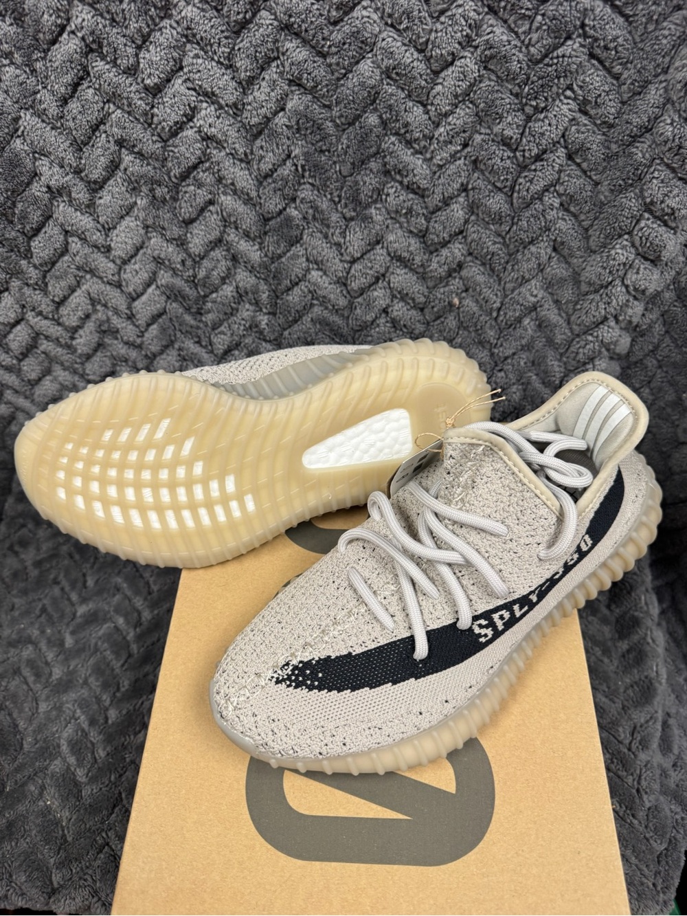 Yeezy boost 350 V2 slate